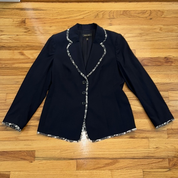 Escada Fitted Black Jacket with Chiffon Floral Fringe Sz 44 / 10 US - Picture 4 of 9